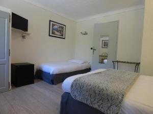 Hotels Hotel Lou Caleu restaurant le Rocher des Abeilles : photos des chambres