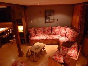 Chalets Les Bouquetins : photos des chambres