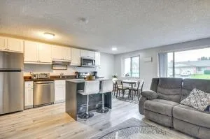 Updated Duplex Home in Vancouver Quiet Location - Evergreen
