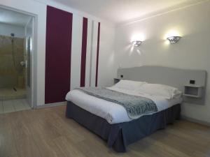Hotels Hotel Lou Caleu restaurant le Rocher des Abeilles : photos des chambres
