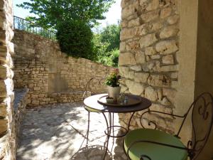 Hotels Hotel Lou Caleu restaurant le Rocher des Abeilles : photos des chambres