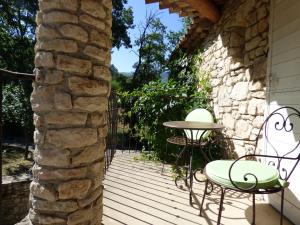 Hotels Hotel Lou Caleu restaurant le Rocher des Abeilles : photos des chambres