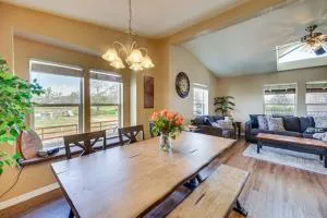 Covered Patio Lincoln Vacation Rental! - 林肯