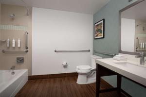 Queen Room with Two Queen Beds and Accessible Tub - Mobility and Hearing Access room in Hilton Garden Inn Los Angeles Marina Del Rey