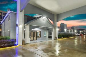 Motel 6 Houston, TX - I-10 West