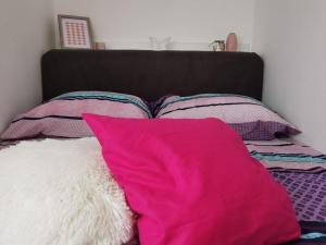 Apartments with a parking space Vir - 22274