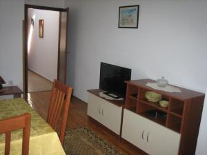 Apartments with parking space Valbandon, Fazana - 7304