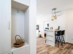 Family-friendly apartments with swimming pool Pomena, Mljet - 22317