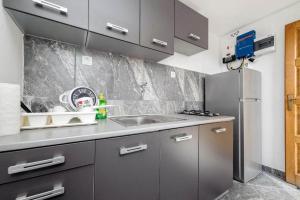 Secluded house with a parking space Cove Mikavica, Zirje - 22367