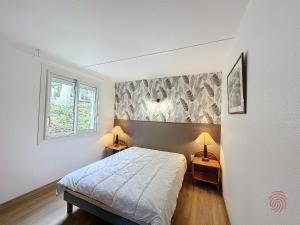 F2 avec terrasse, proche Thermes, animaux acceptés, wifi, parking - FR-1-451-25