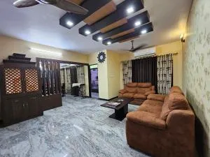 Fully Airconditioned Uber Luxurious Holiday Home. - Baindūru