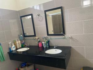 Hotels Trạm Kiểm Lâm Cơ Động - Con Dao National Park