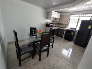 lindo apartamento cerca ala Basílica buga - Буґа