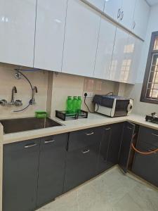 Cosy Homestay in Delhi (Rohini)