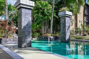 Lux Resort Cairns I 9 Pools, Gym & BBQ I free Parking