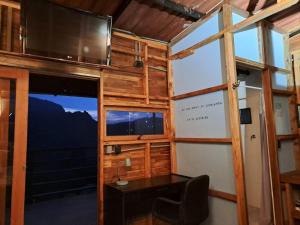 Mágica cabaña en la montaña en la Vega