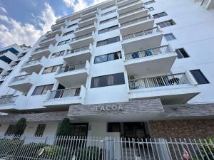Apartamento frente al MAR Rodadero - Gaira TACOA 6 a 8 personas
