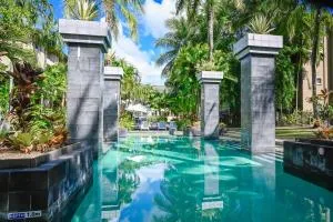 Tropical Paradise Cairns - 9 Pools Gym BBQ - East Trinity