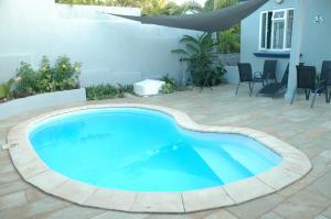 Captains Quarters Poolside Villa