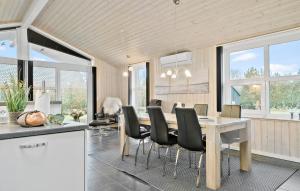 4 Bedroom Lovely Home In Tarm