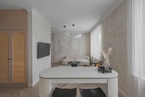 Danės23 - CANDY studio, Self Check-in, Free Parking, Park and River View, Oldtown, AC