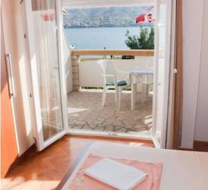 Apartments Stjepan - 10m from beach