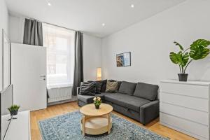 Modern Apartment near City Center 1BR