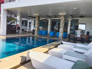 Manarra Sea View Resort