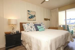 Destin West Gulfside 404 - Amazing Beach View - Free Beach Service - Must See!