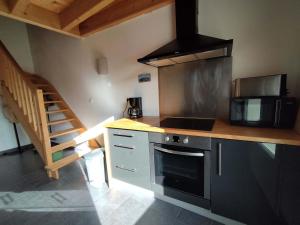 Maisons de vacances Maison avec Piscine Chauffee, Proche Plages et Commodites, Wifi/Fibre, Piano – Cheray, Oleron - FR-1-778-8 : photos des chambres