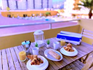 Tropicalidays Cristianos Angel