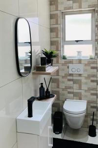 Essence Lifestyle Self-Catering Accommodation - 1523 Hochland Park