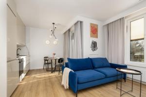 Trendy & Modern Studio Winiarska with Parking by Renters