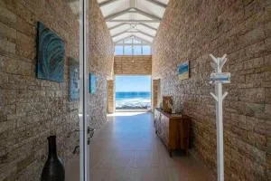 Forever Seaview - Kini Bay