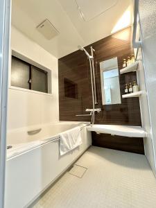 最大10名で泊まれる貸別荘日本橋駅徒歩5分黒門市場に隣接し道頓堀 难波 心斎橋徒歩圏内