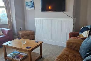 Avocet View *sleeps 10*