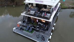 Wow Houseboats Pty Ltd