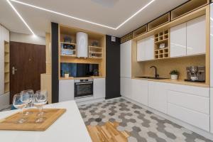 Cybernetyki 2C P&O Serviced Apartments