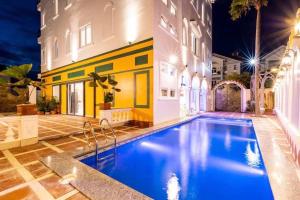 Palm Villa 40 - Free Karaoke - Bida - 8 bedrooms
