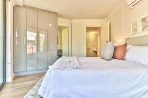 Newlands Peak Luxury Apartment Unit 636