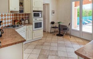 5 Bedroom Stunning Home In Les Arcs