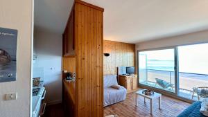 Studio avec balcon, vue panoramique sur la baie