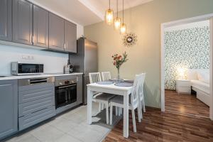 Style Fusion Apartment