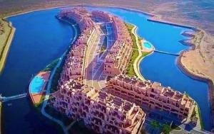 Condado de Alhama, LA ISLA 80H
