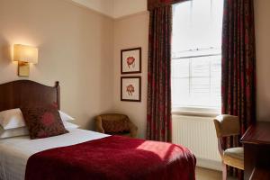 Standard Single Room room in Macdonald Crutherland House
