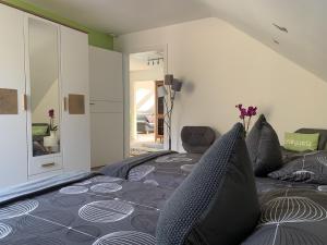 Ferienwohnung am Goldberg mit überdachter Loggia