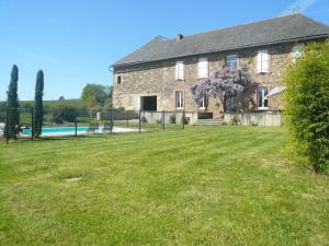 Maisons de vacances Gite le chant des tournesols piscine chauffee : photos des chambres