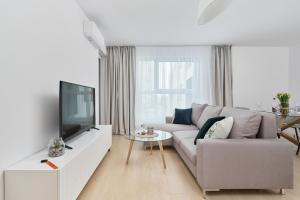 Prestige Apartments Gwiaździsta with FREE GARAGE in Wrocław by Renters