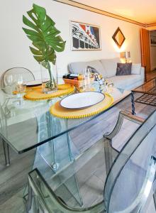 London Docklands RiverSide Apartment