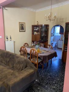 House close to the port Piraeus and metro station